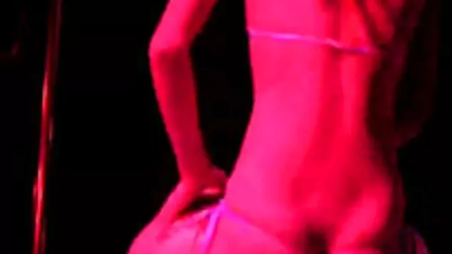 Geile milf streichelt einen Jungen Schwanz reife fraun porn