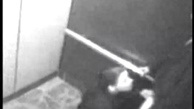 Gefälschte Cop Cam girl gefangen reife frauen porno tube in der Nacht wird überfallen