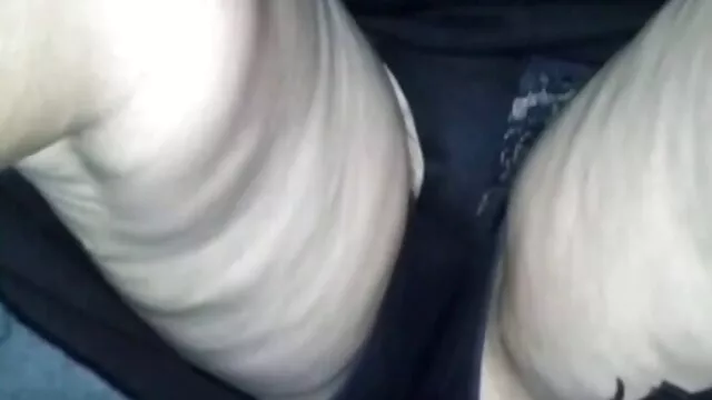 Twink Ricardo sexvideo reife frauen und Marcello ziehen Socken aus und saugen Zehen