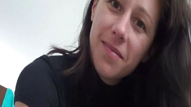 Cute short haired girl gibt Kopf, bevor Sie Ihren Arsch gestreckt durch Schwanz reife sex hd