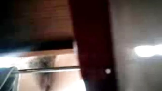 Lesbische Nachhilfe und reife frauen porn tube Dreier
