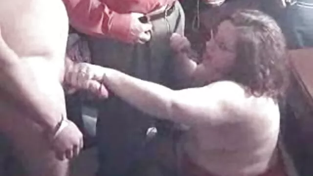 Gebunden slave ausgesetzt und caned reife hausfrauen porn