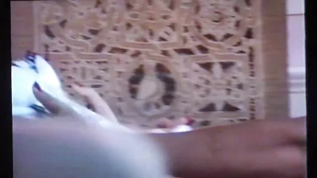 Junge reife ladies porn stumm und voll mit cum